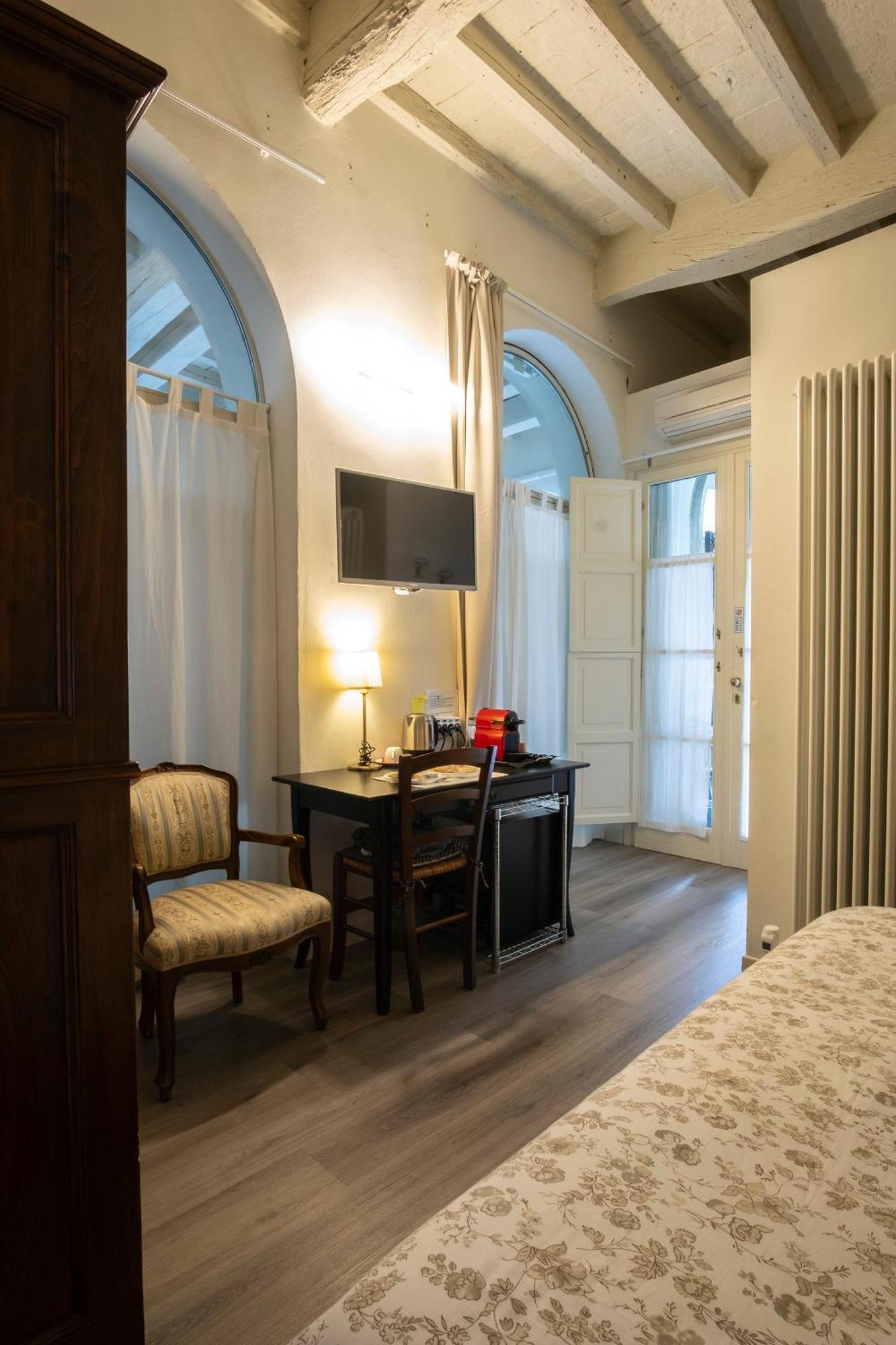 Il Cortiletto Hotel Piacenza Exterior photo
