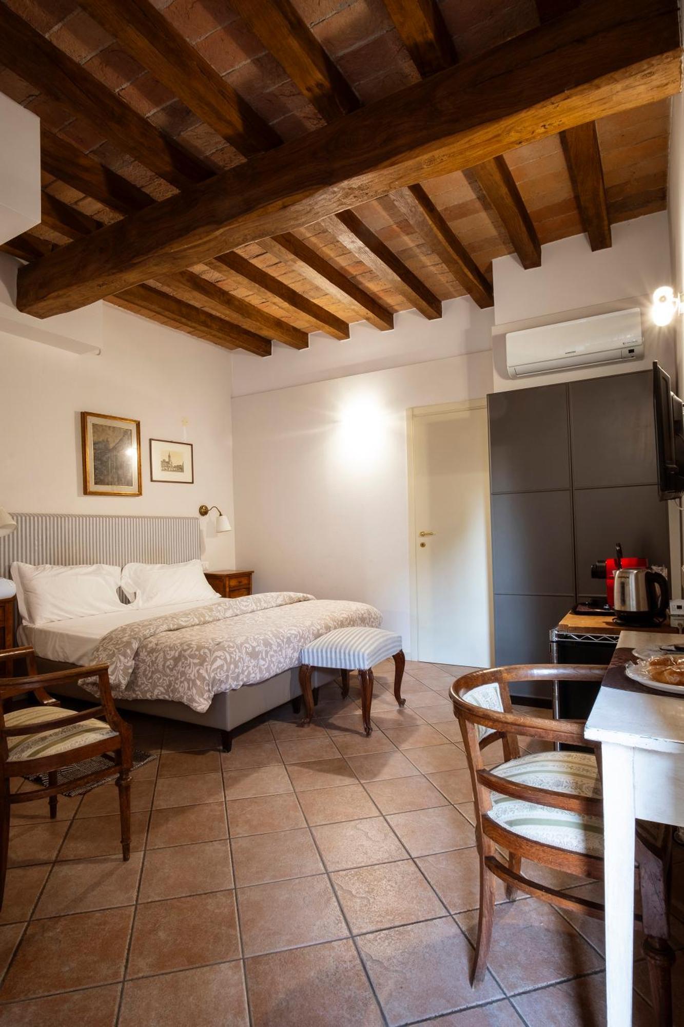 Il Cortiletto Hotel Piacenza Exterior photo
